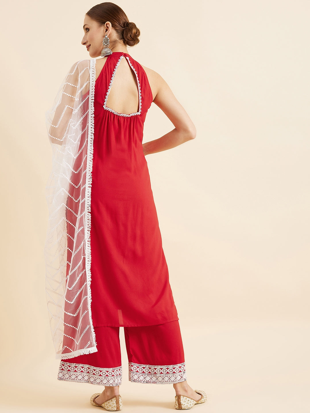 Red & White Ethnic Motifs Embroidered Thread Work Kurta With Trousers & Dupatta