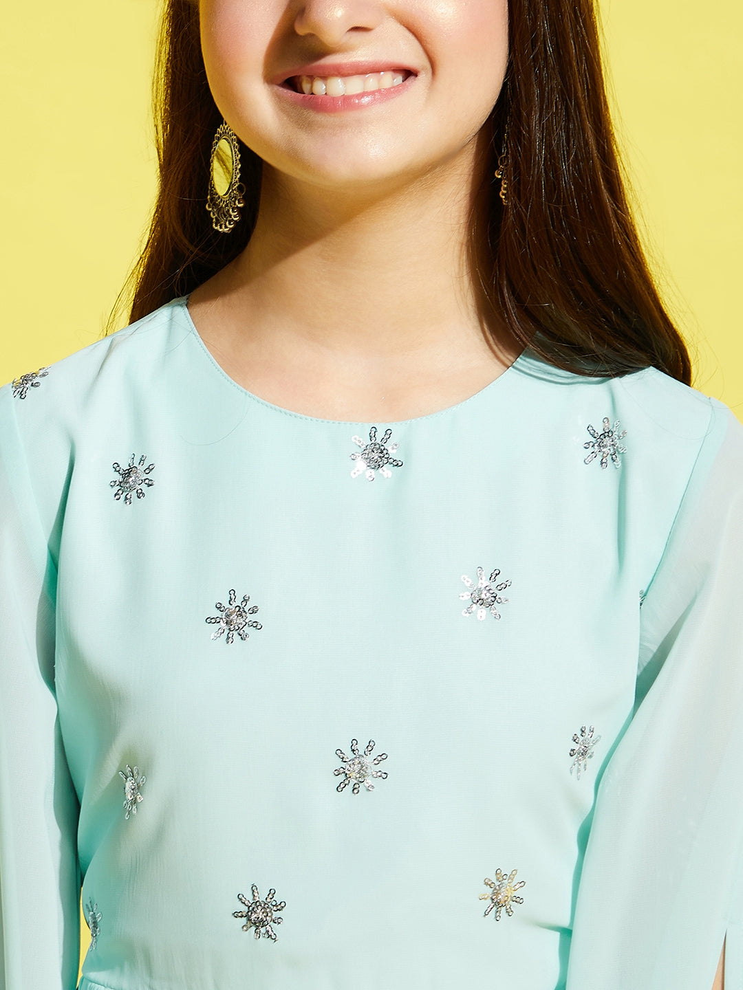 Girls Embroderied Cape Slevees Maxi Ethnic Dress