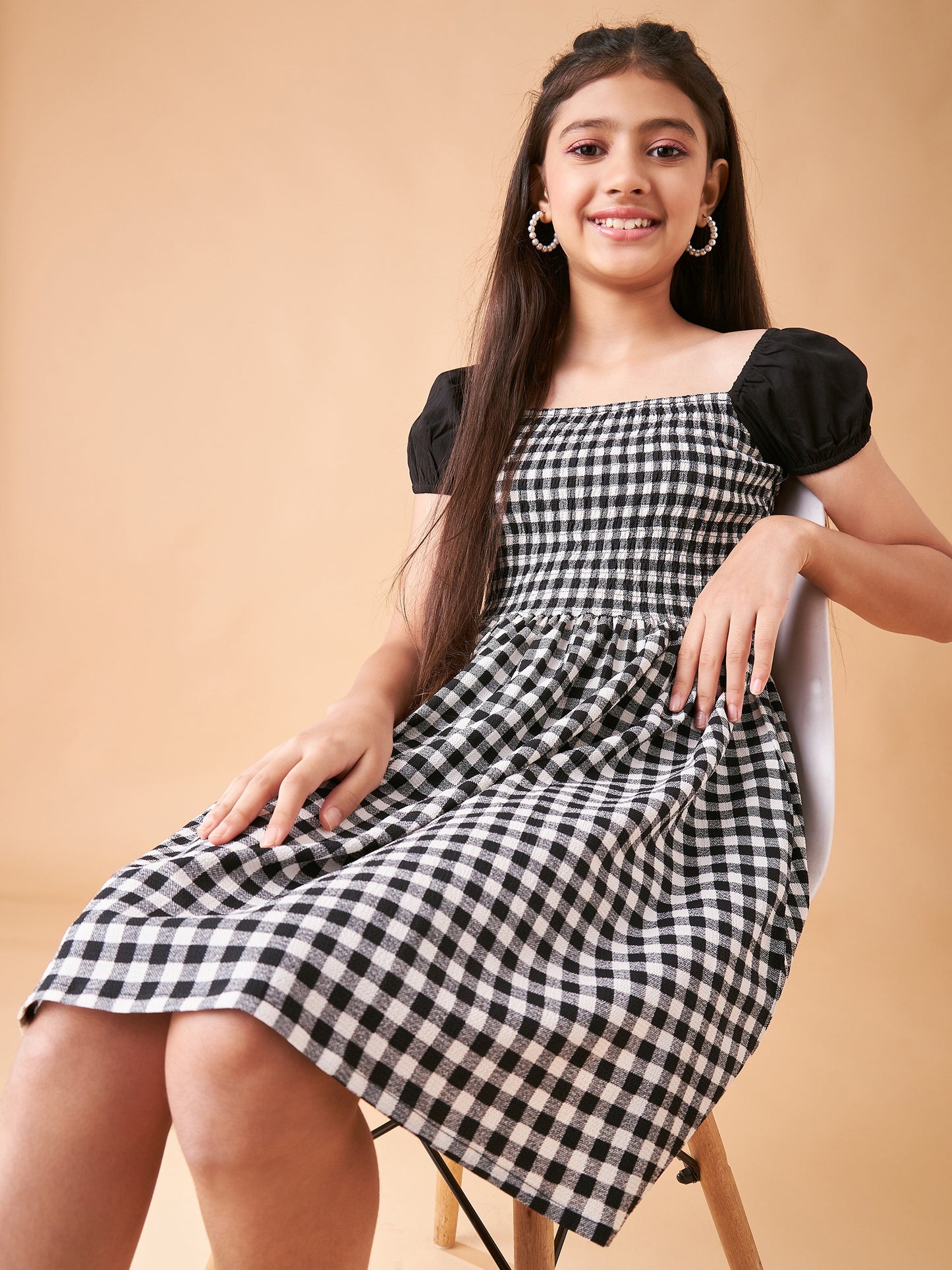 Girls Checked Puff Seeves Fit & Flare Dress