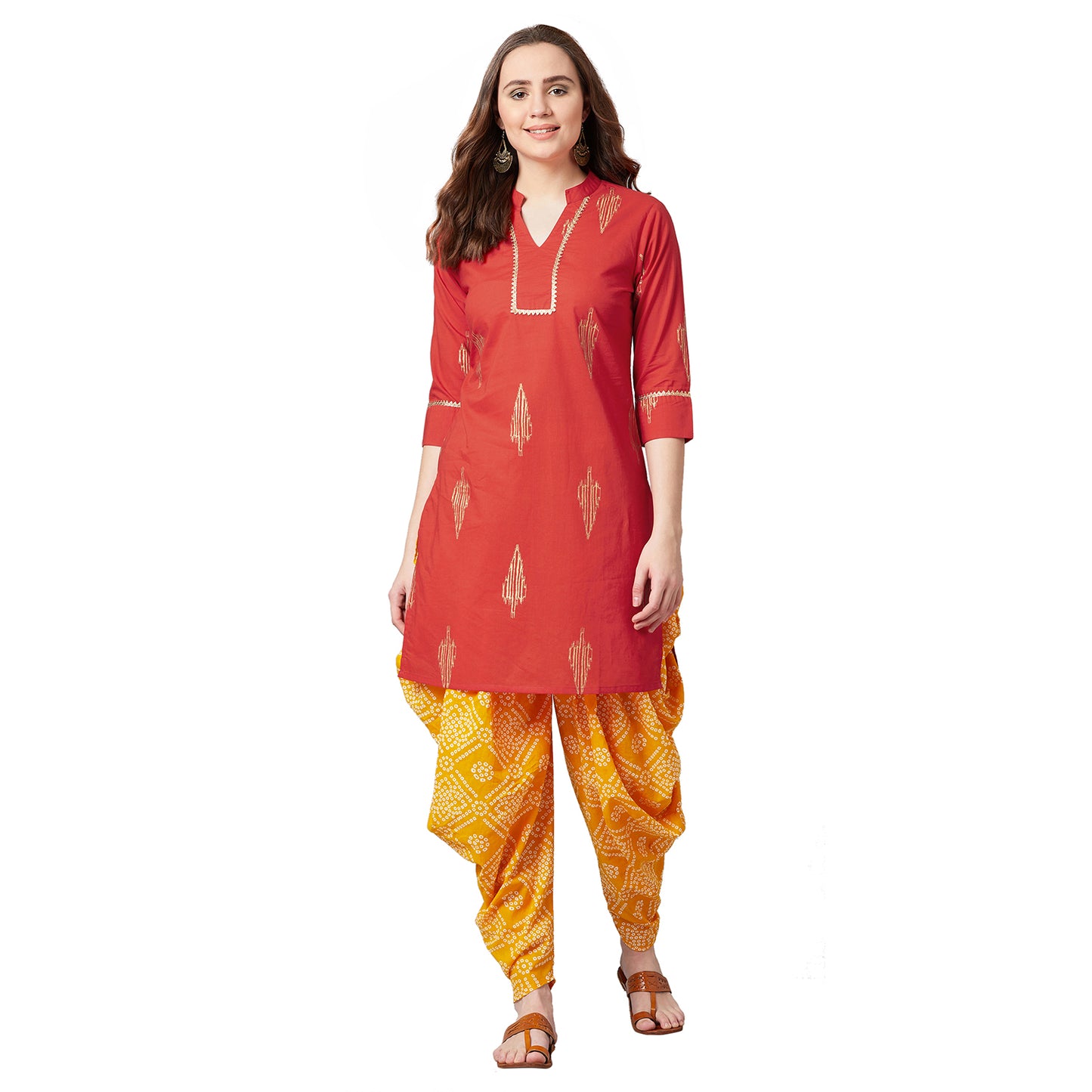 Women Straight Kurta And Patiala Set