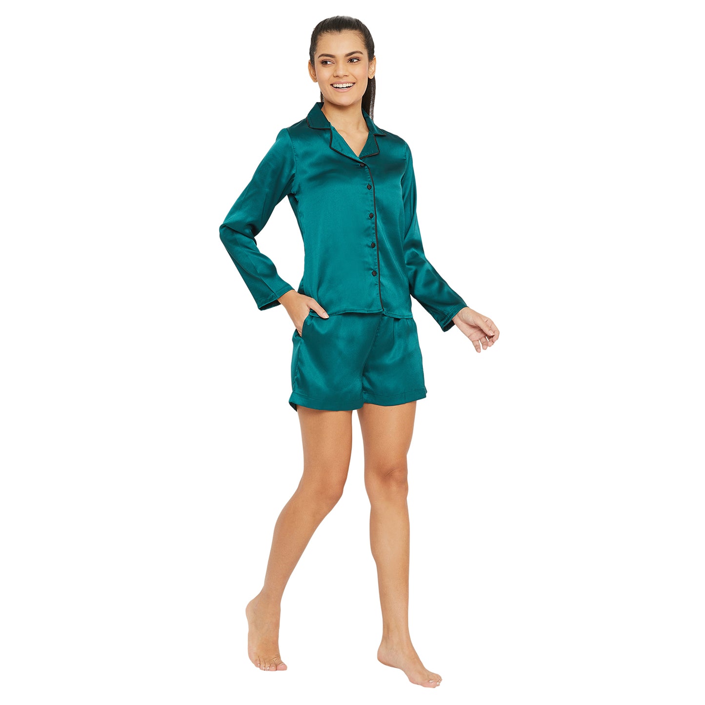 Women Green Satin Finish Solid Night Suit