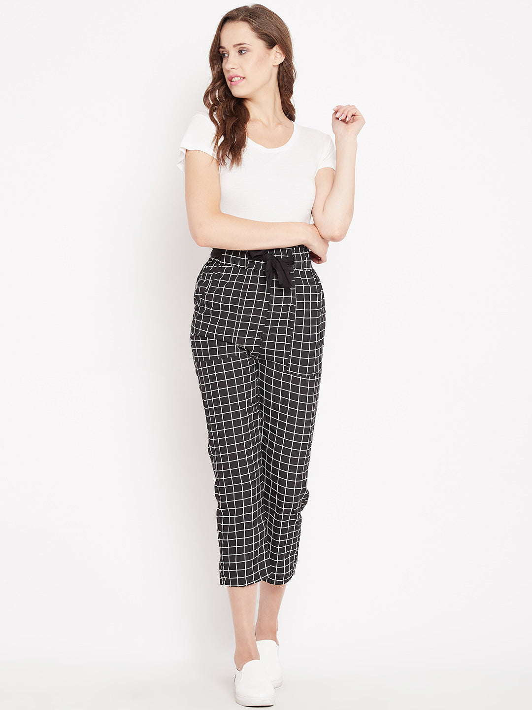 Women's black and white plaid pleated high waist trouser