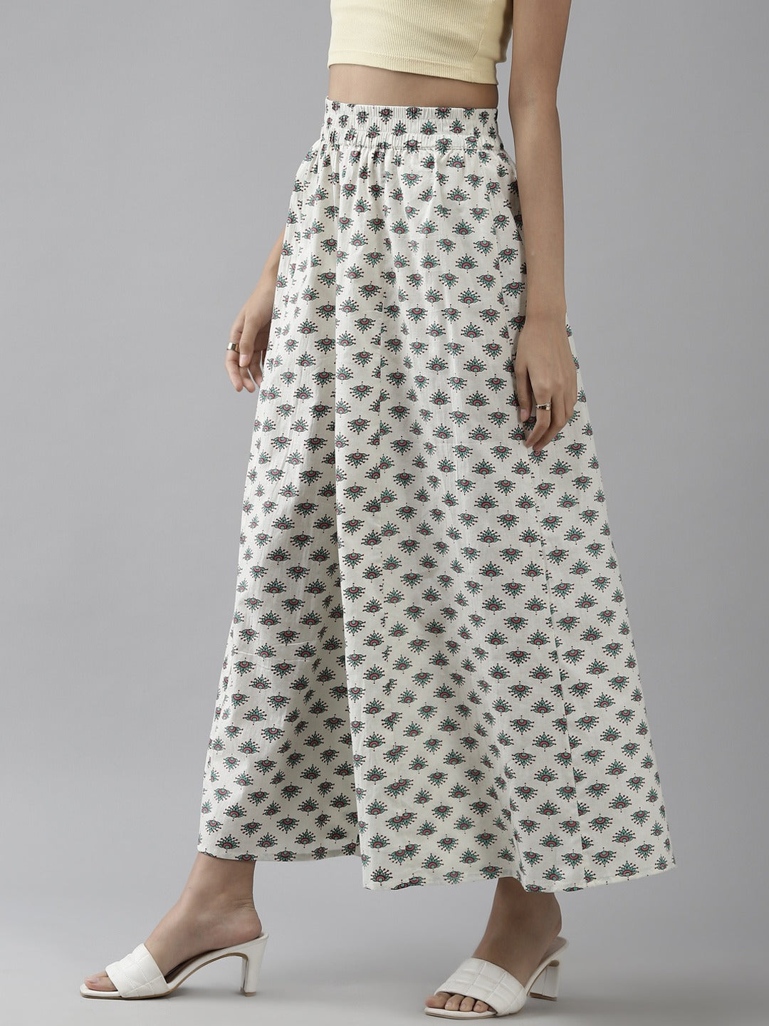 Women Off White & Green Cotton Ethnic Motifs Printed Flared Palazzos