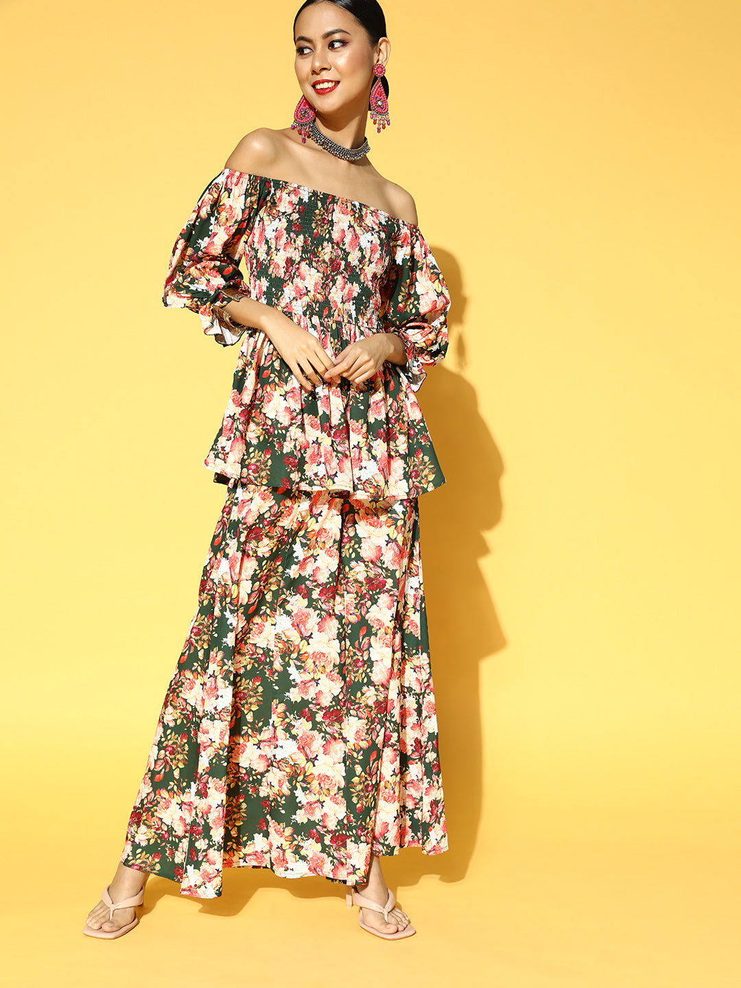 Women Green & White Floral Printed Kurta with Palazzos