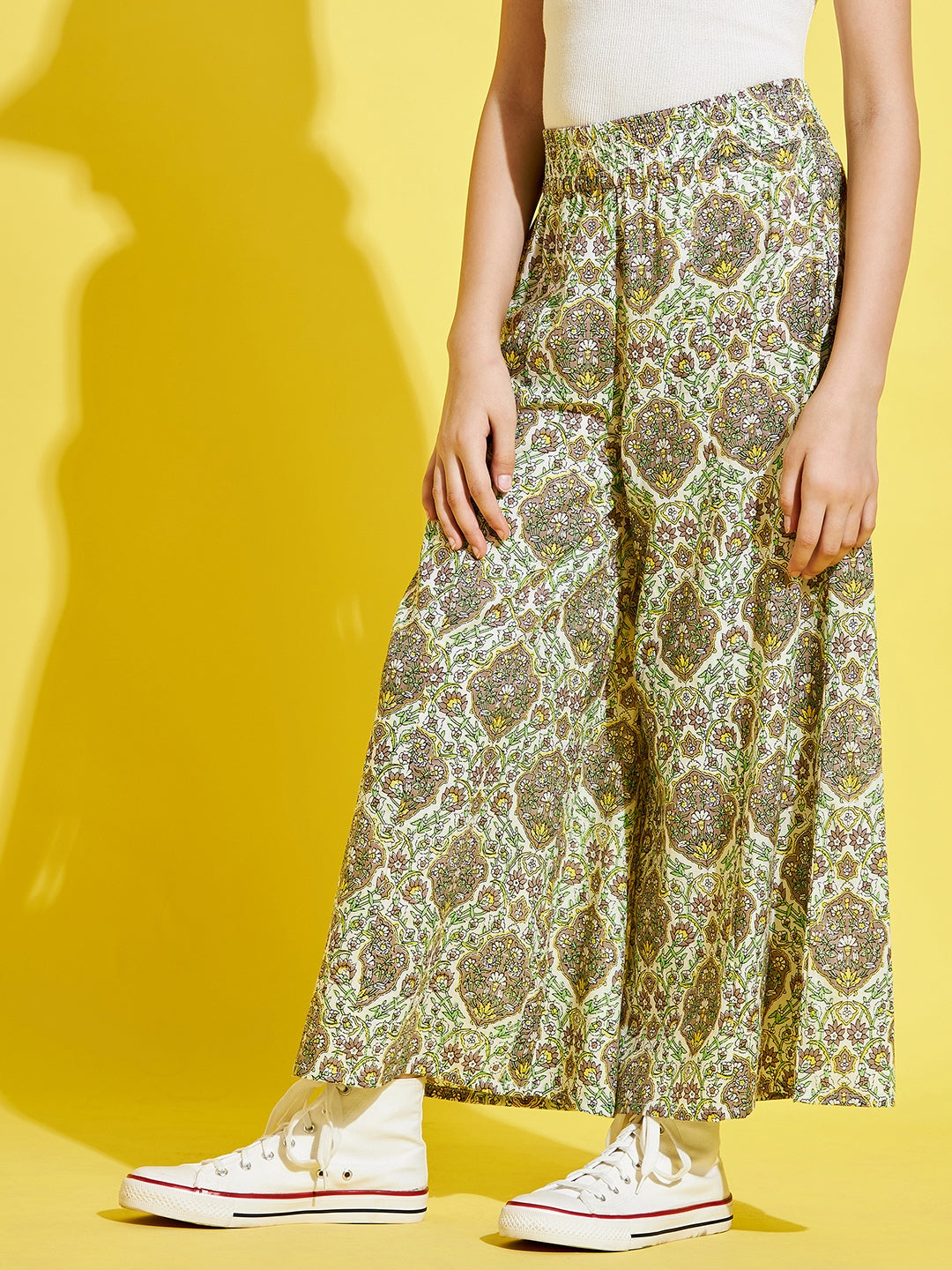 Cherry Jerry Girls Green Floral Printed Relaxed Trouser