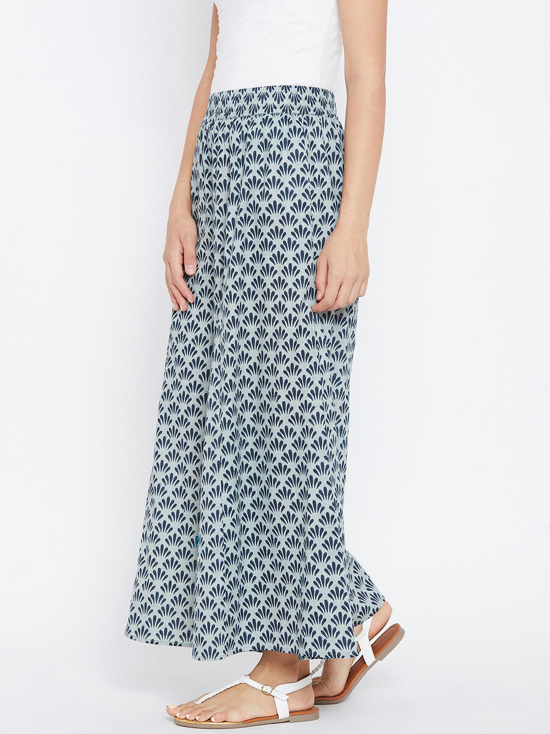 PANIT Women Grey and Blue Printed Flared Palazzos