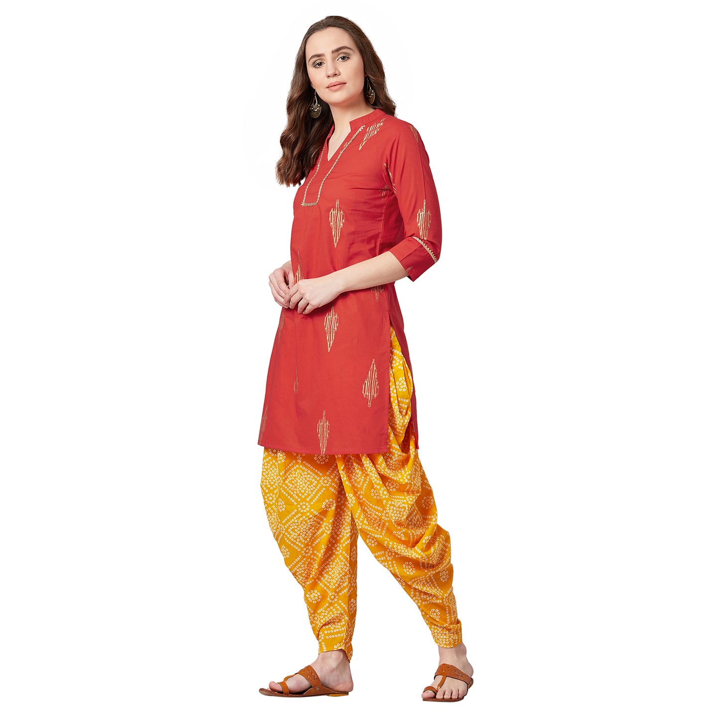 Women Straight Kurta And Patiala Set