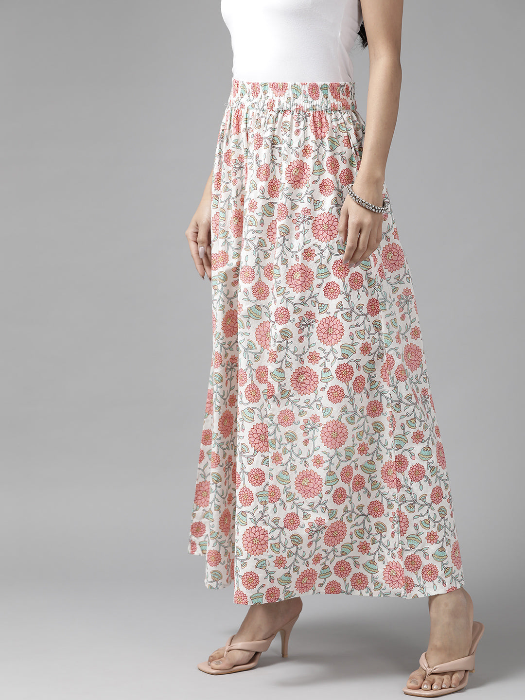 Women Off White & Green Ethnic Motifs Printed Cotton Palazzos