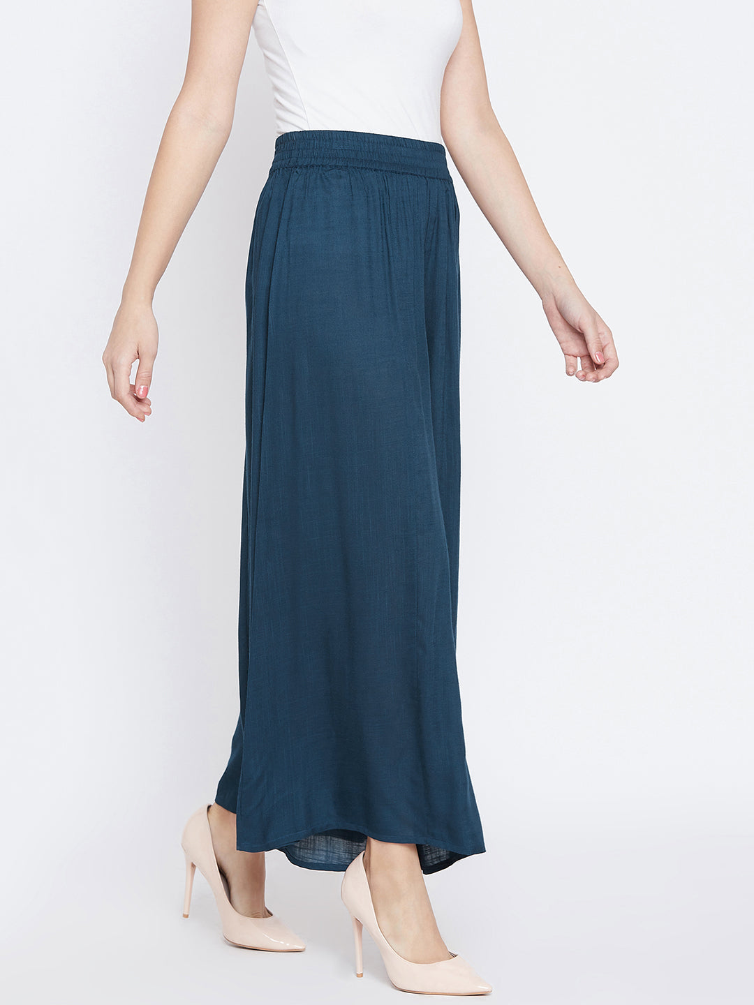 Women Teal Bkue Solid Flared Palazzos