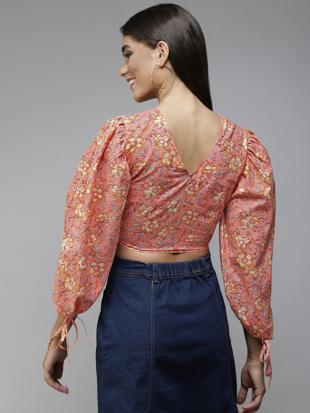 PANIT Peach-Coloured Yellow Floral Print Sweetheart Neck Pure Cotton Blouson Crop Top