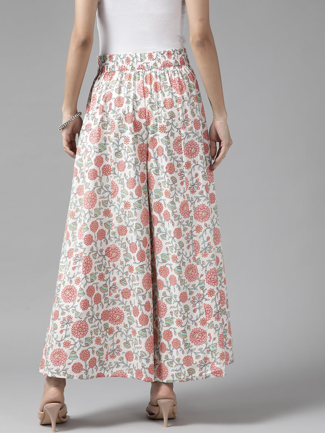 Women Off White & Green Ethnic Motifs Printed Cotton Palazzos