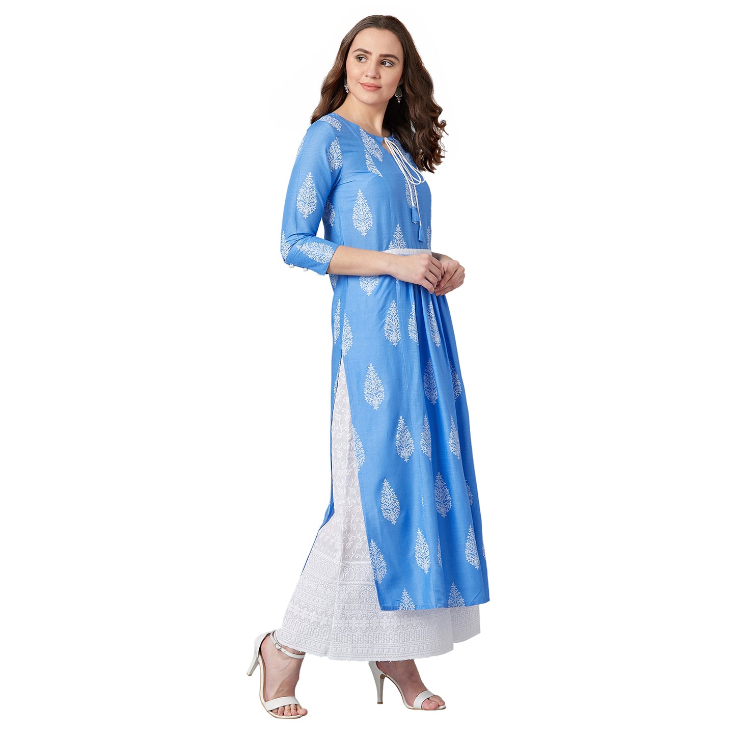 Women Blue & White Floral Print Anarkali Kurta