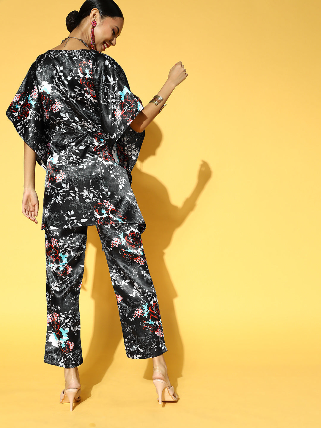 Women Black Floral Printed Kaftan Kurta with Trousers
