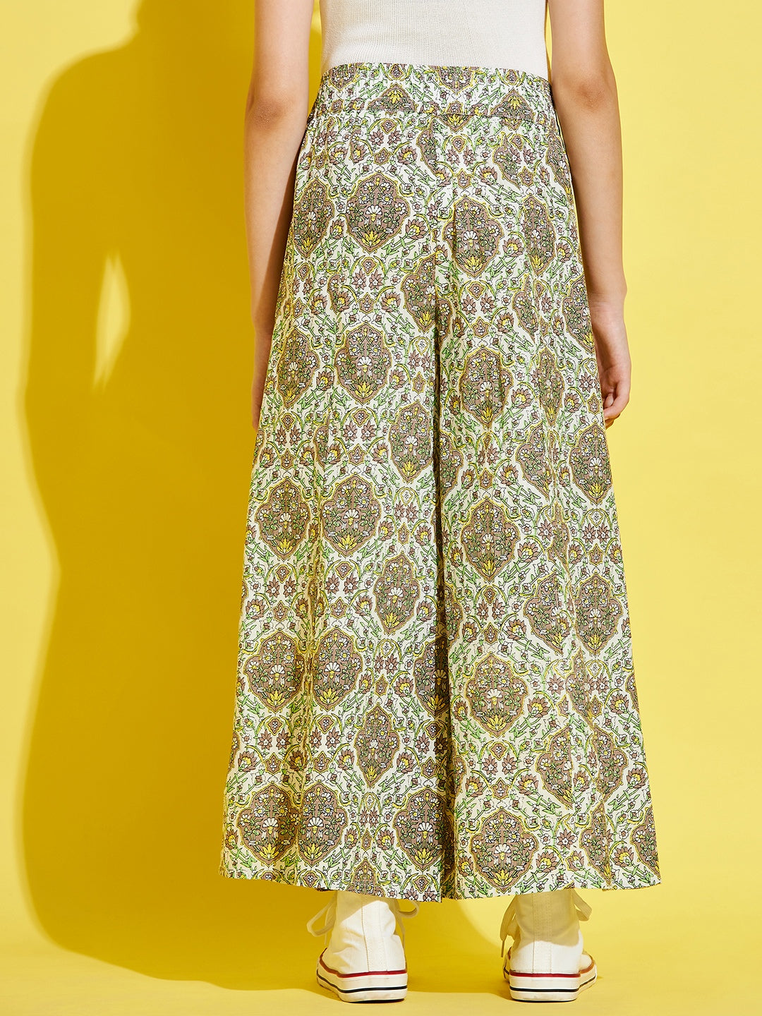 Cherry Jerry Girls Green Floral Printed Relaxed Trouser
