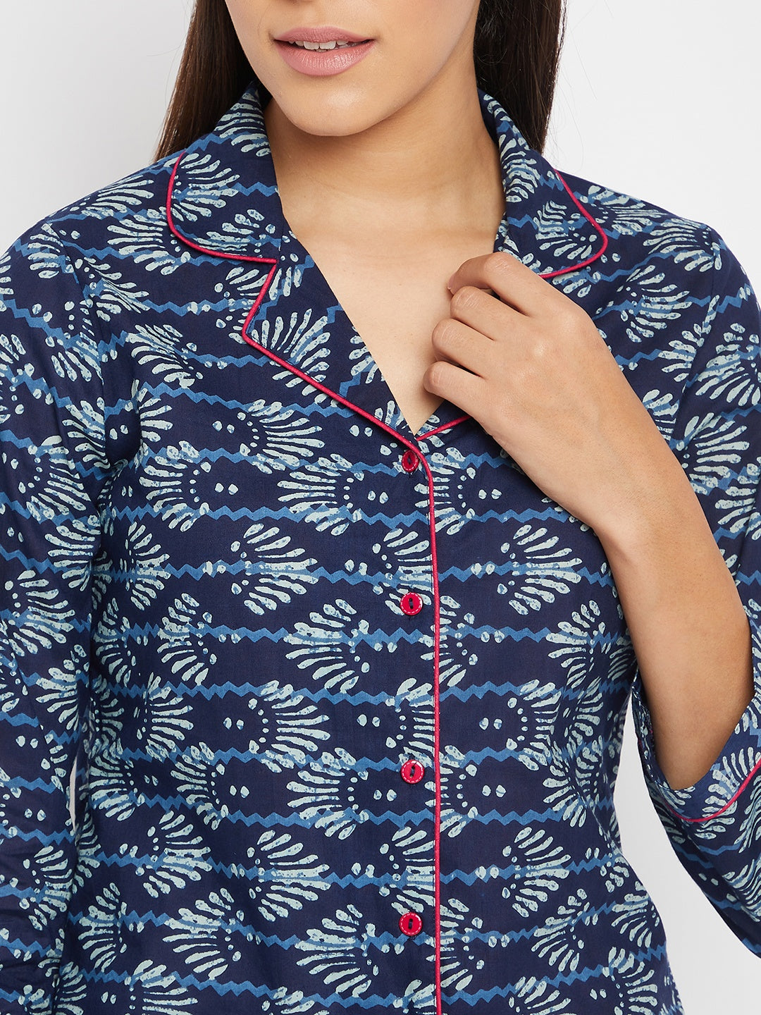 Women Navy Blue & White Printed Night suit