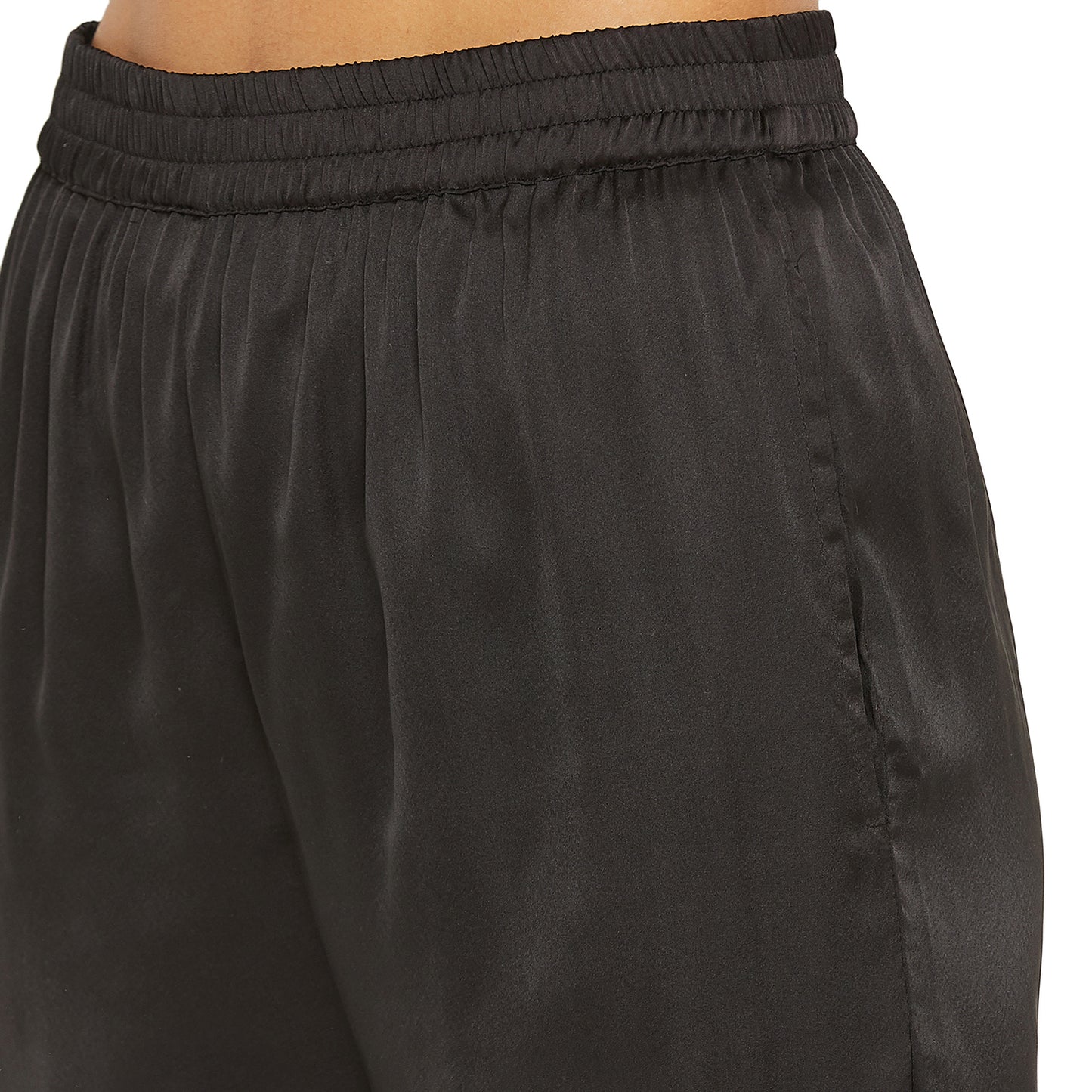 Women Black Satin Finish Solid Night Suit