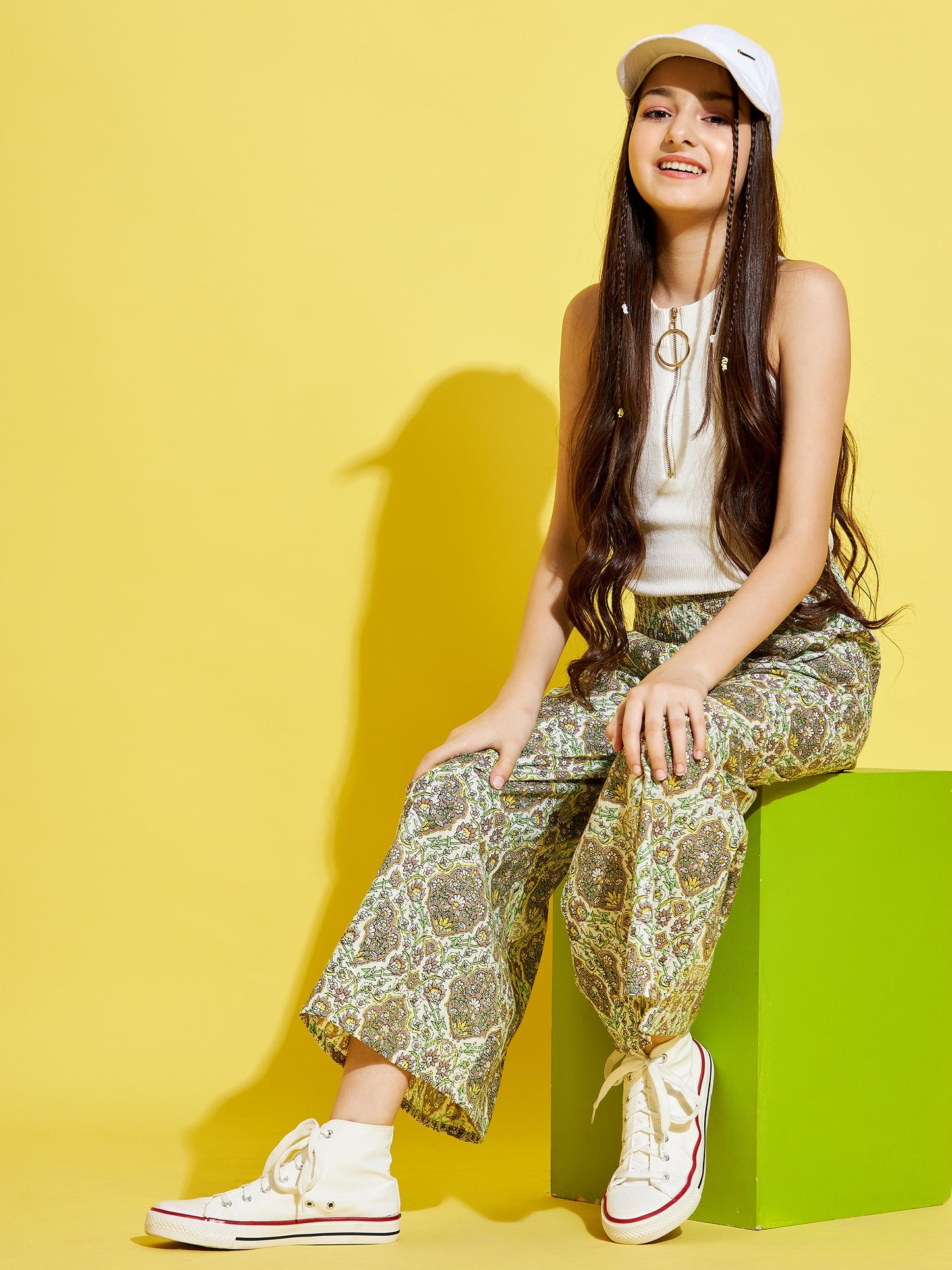 Cherry Jerry Girls Green Floral Printed Relaxed Trouser