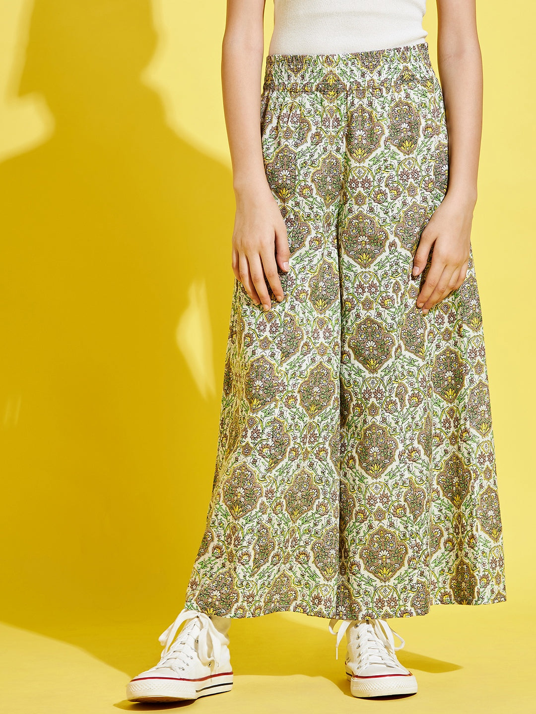 Cherry Jerry Girls Green Floral Printed Relaxed Trouser