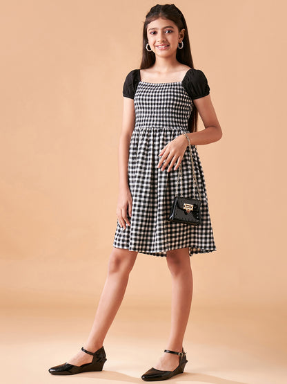 Girls Checked Puff Seeves Fit & Flare Dress