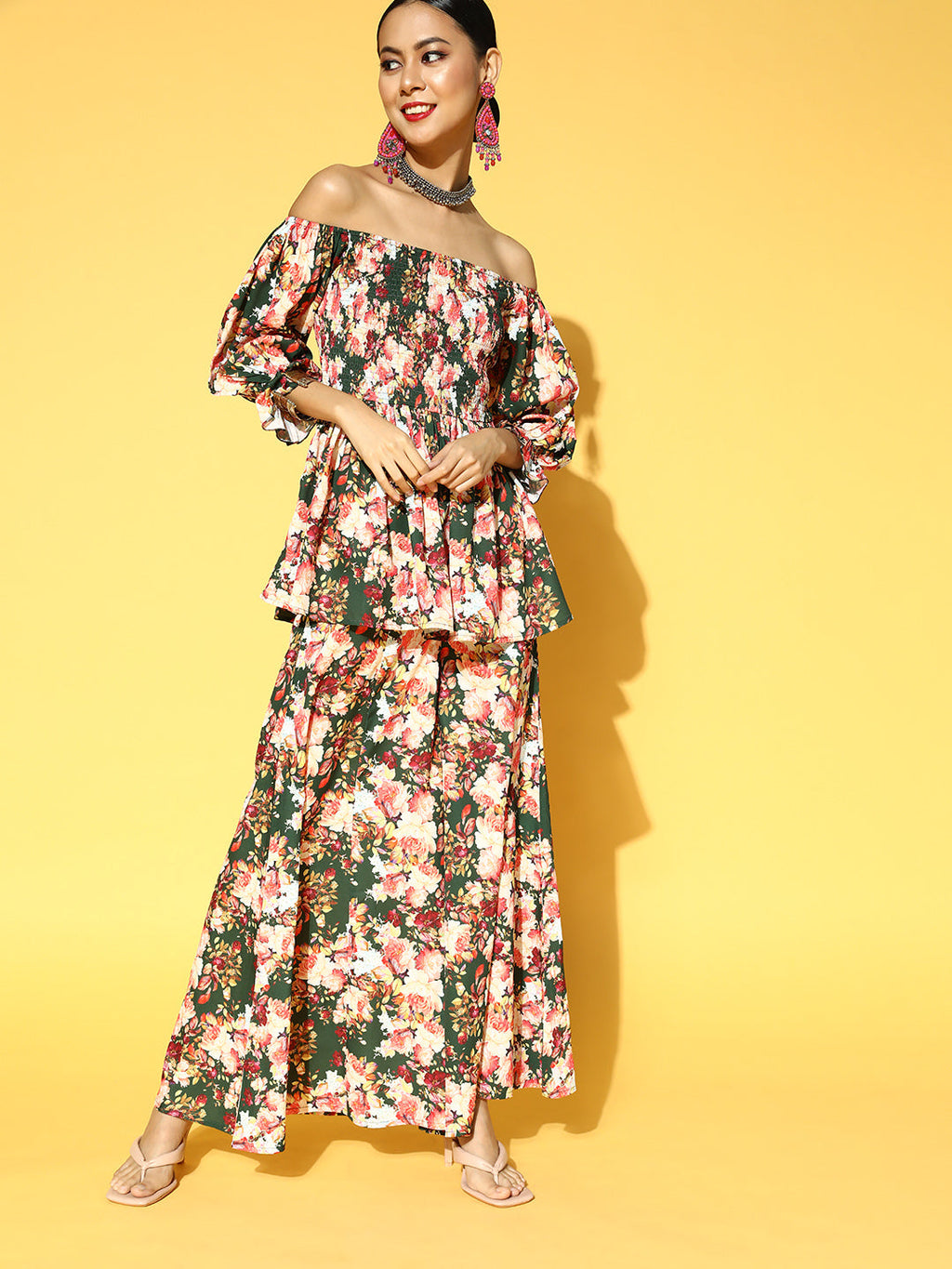Women Green & White Floral Printed Kurta with Palazzos