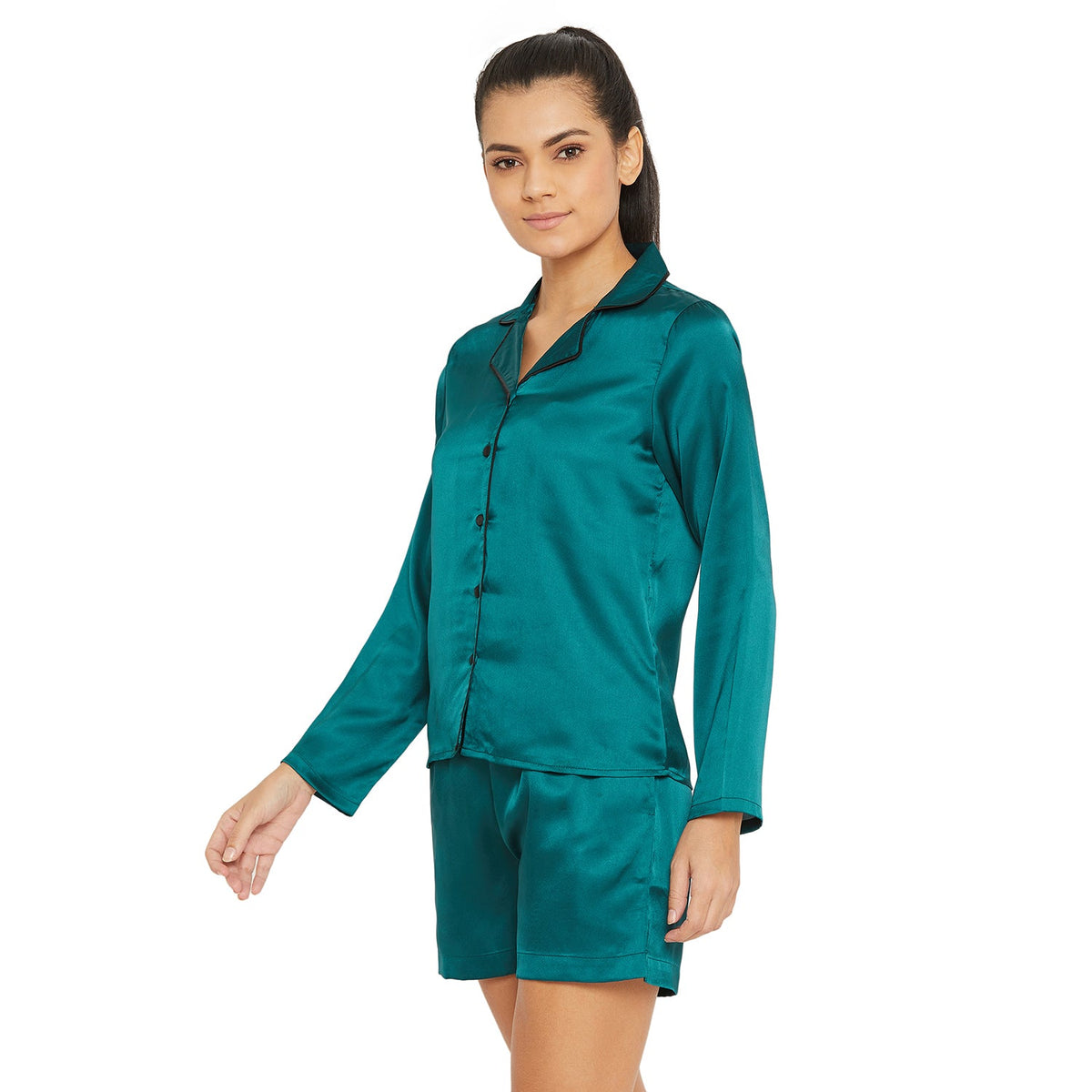 Women Green Satin Finish Solid Night Suit