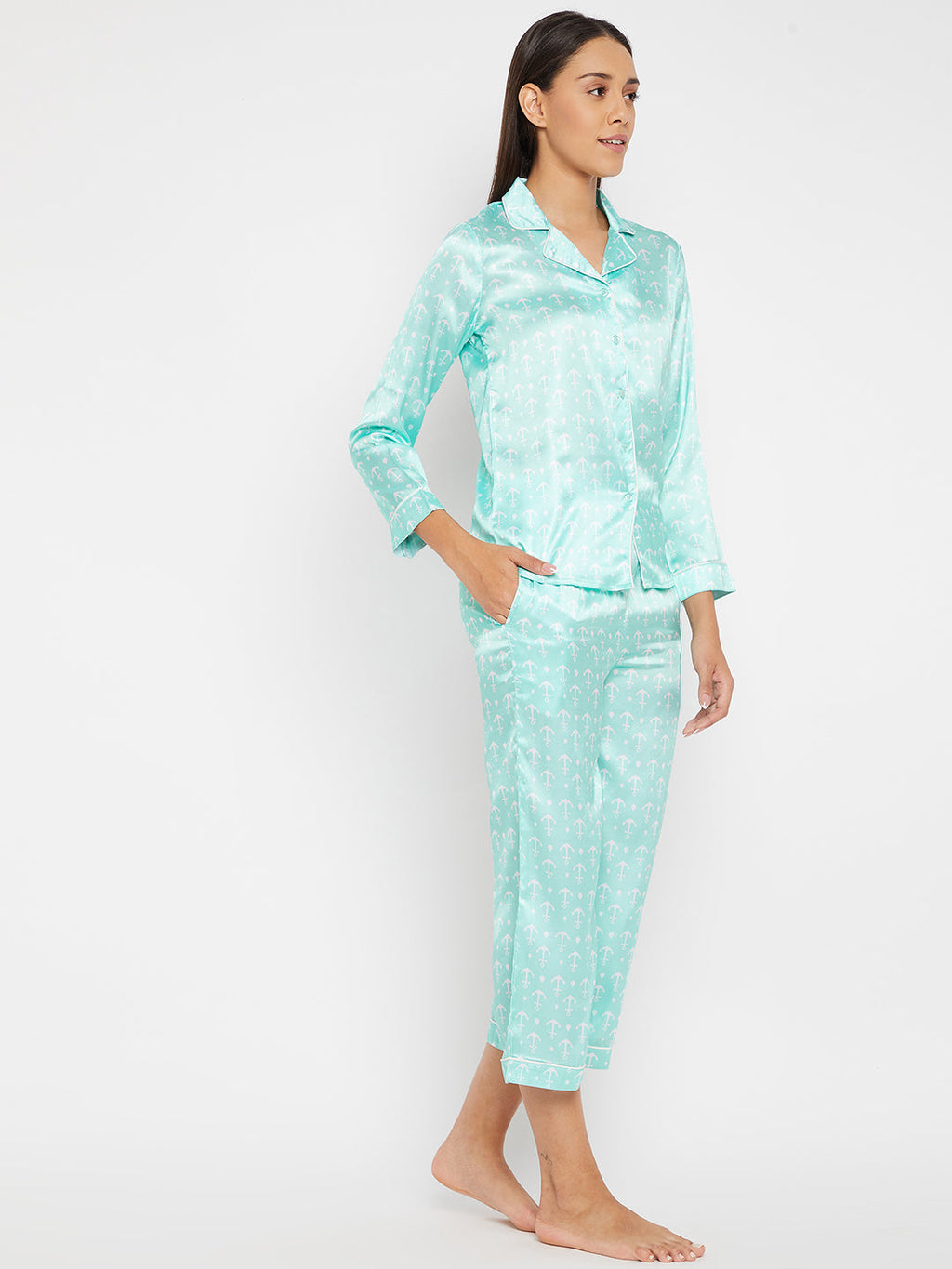 Women Blue & White Printed Night suit
