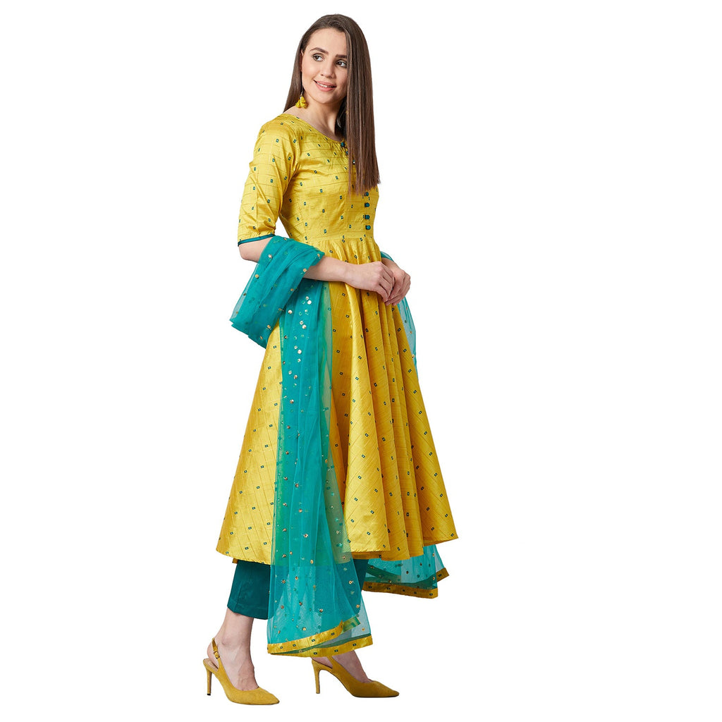 Women Anarkali Kurta And Pants Set