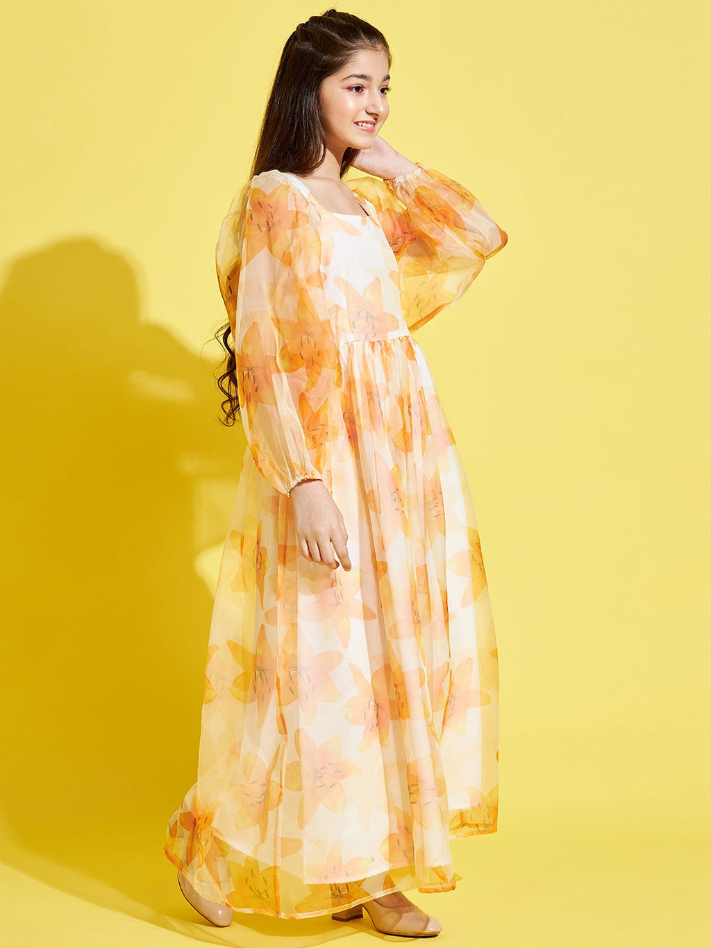 Cream-Coloured Maxi Maxi Dress