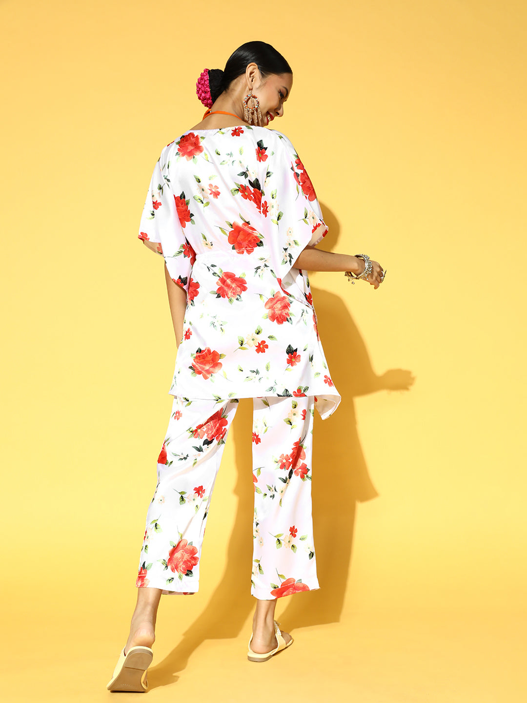Women White Floral Printed Kaftan Kurta with Trousers