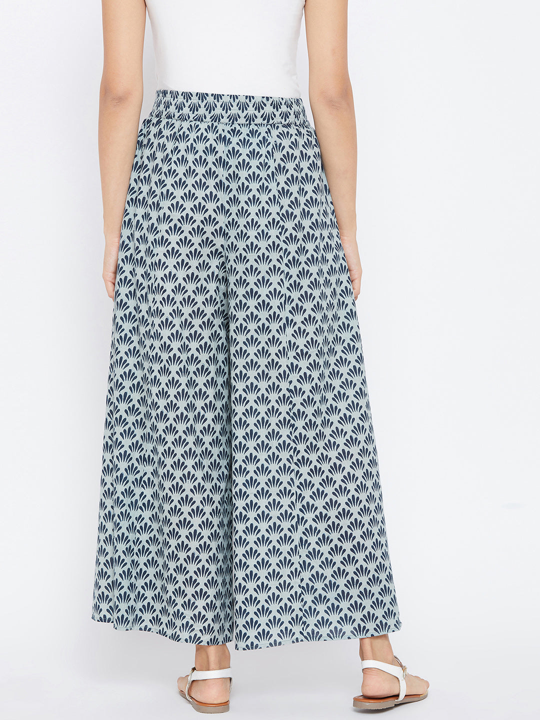 PANIT Women Grey and Blue Printed Flared Palazzos