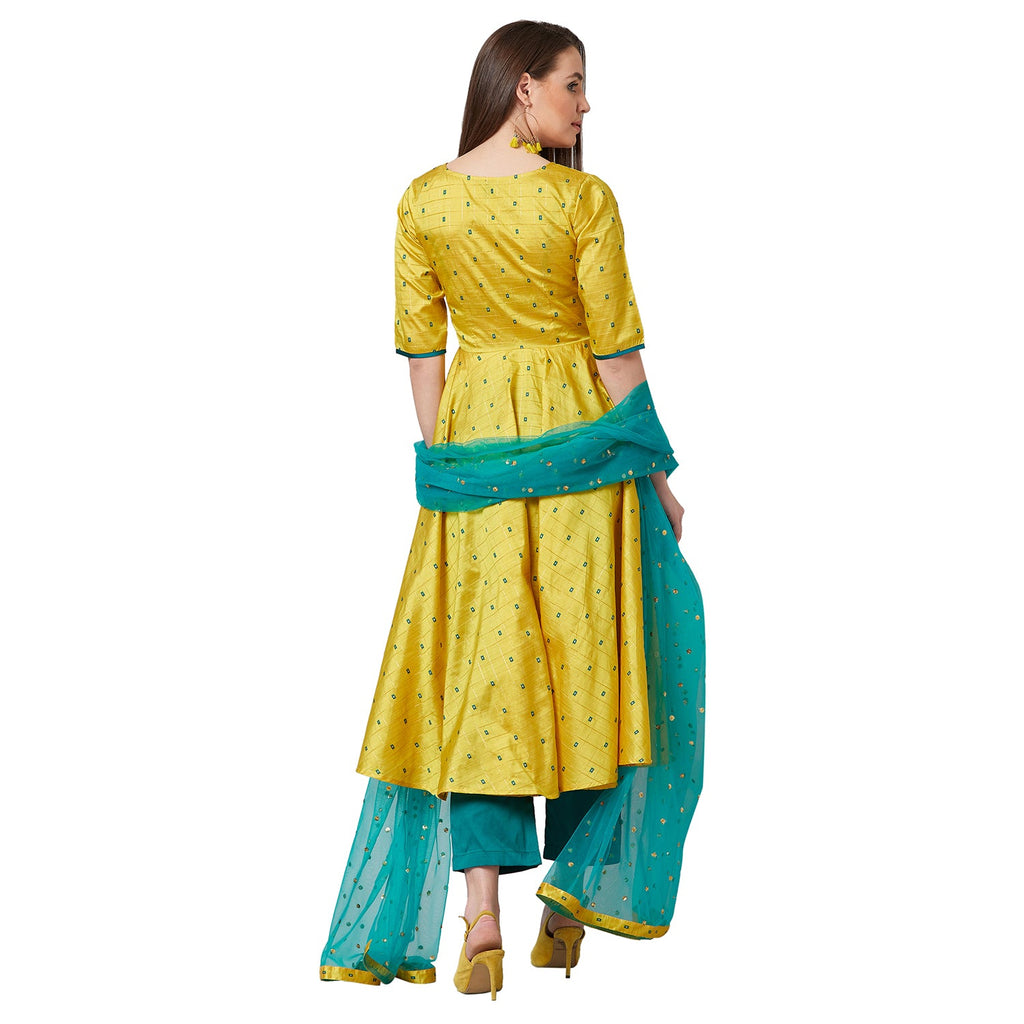 Women Anarkali Kurta And Pants Set