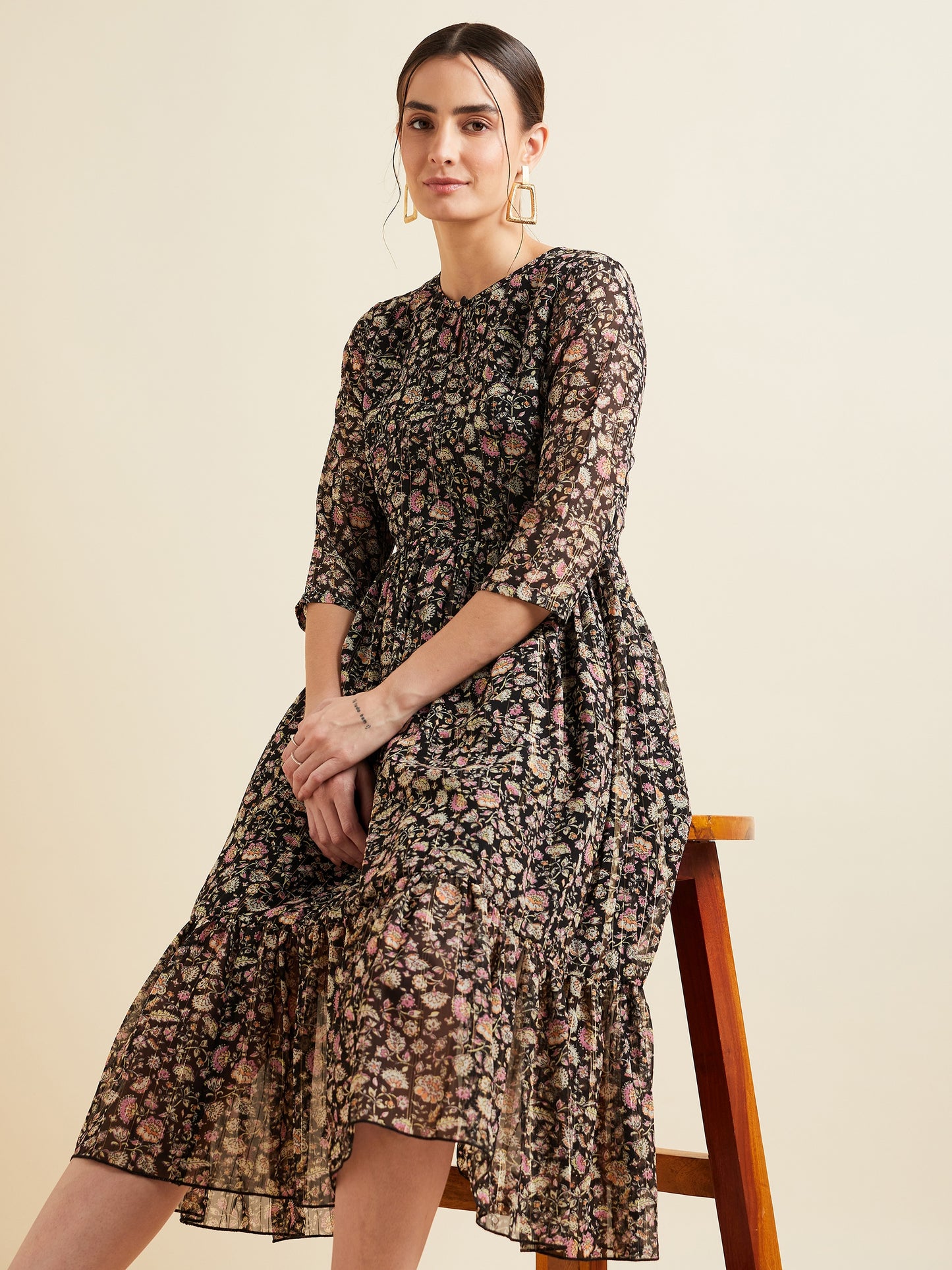 PANIT Black Floral Printed Tiered Georgette Fit  Flare Midi Dress