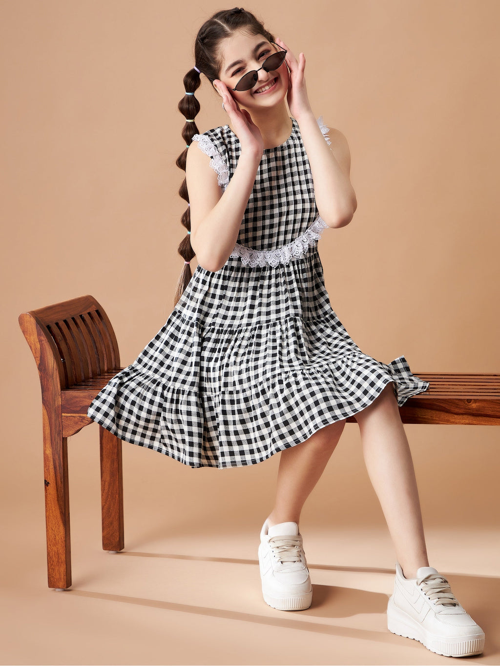 Girls Balck Sleeveless Checked Crepe Short Dress