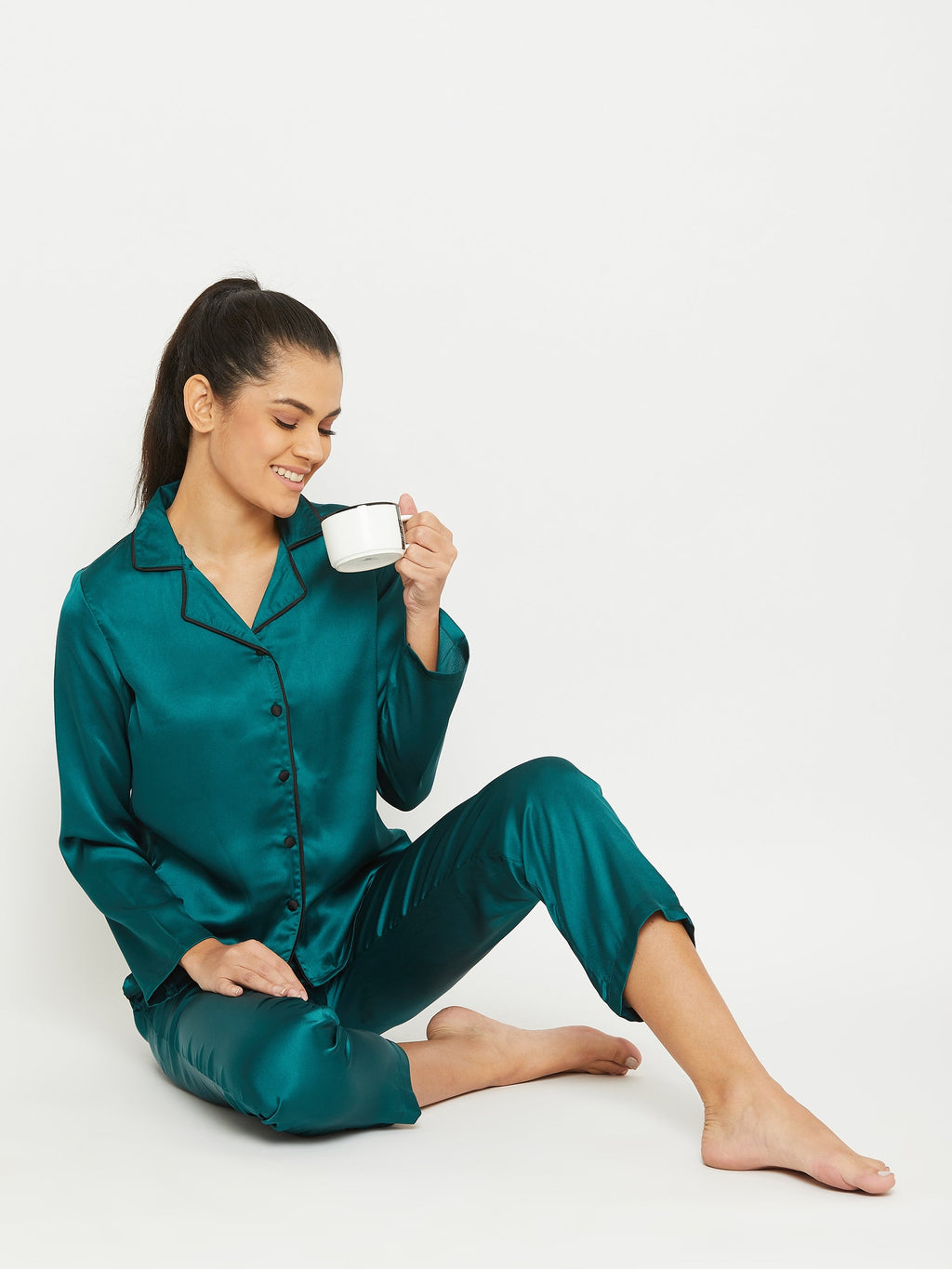 Women Green Satin Finish Solid Night Suit