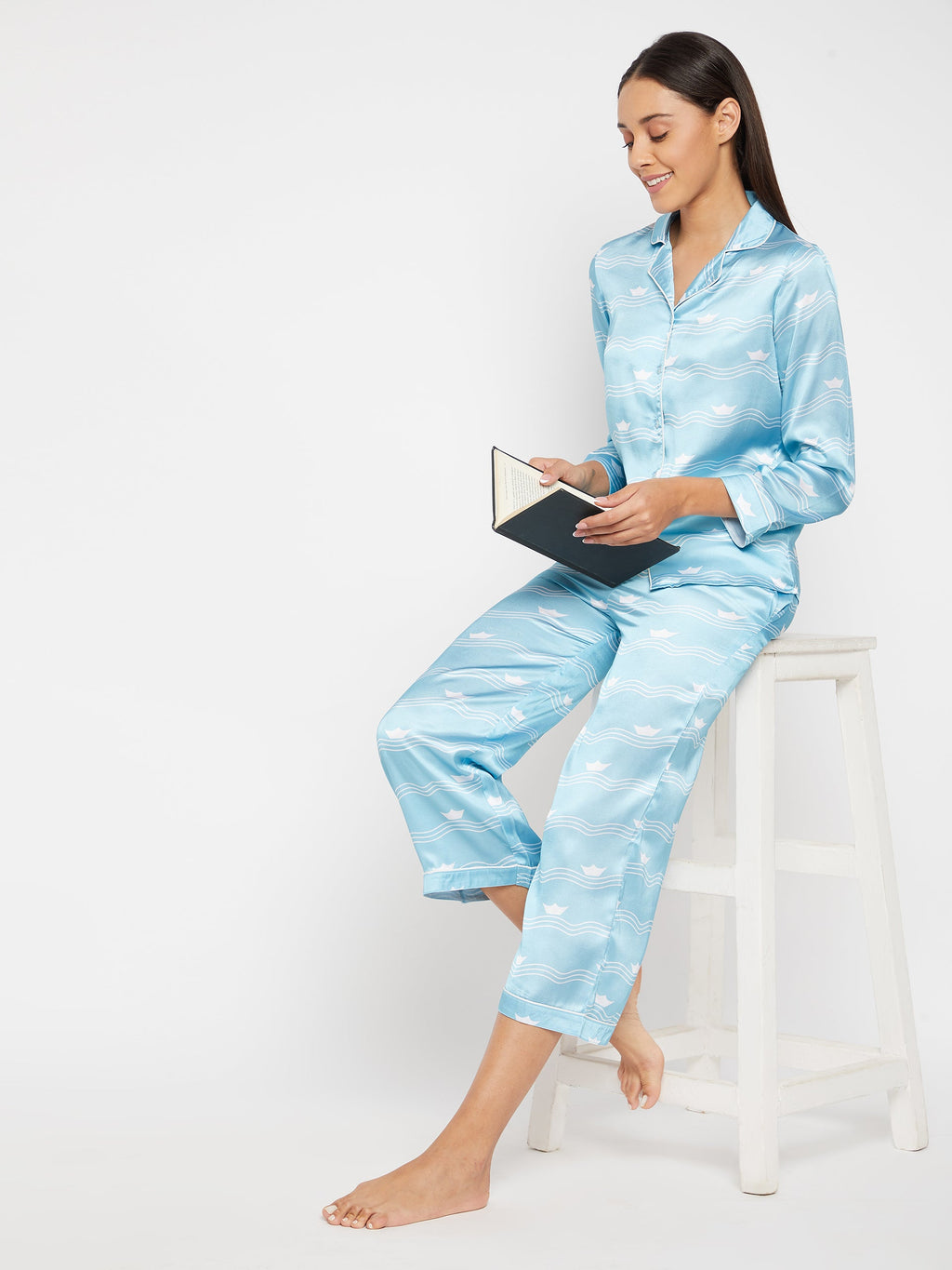 Women Blue & White Printed Night suit