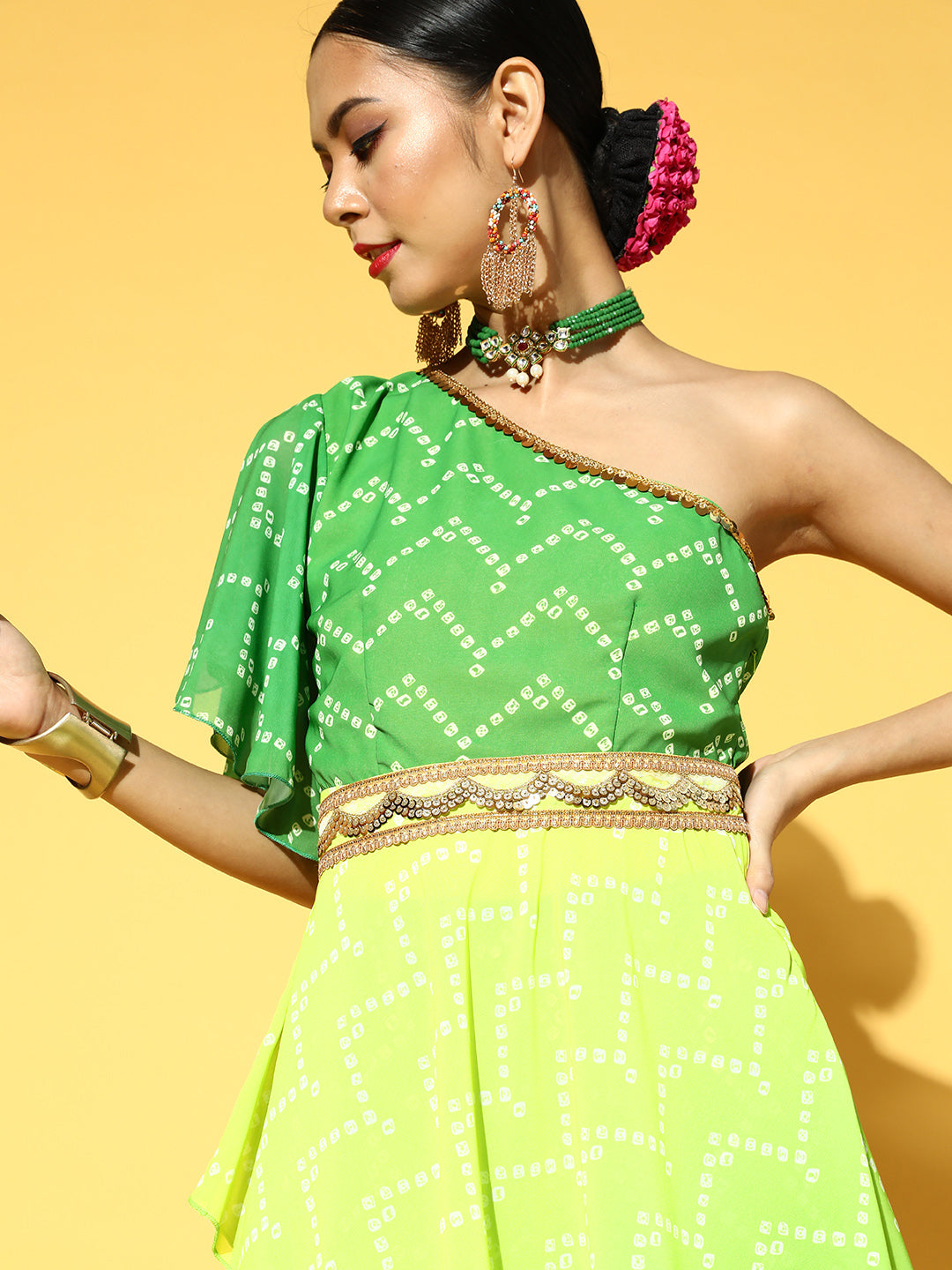 Women Green & Yellow Bandhani Printed One Shoulder Kurta & Sharara with Belt
