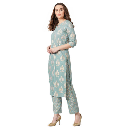 Women Straight Kurta And Palazzo Set